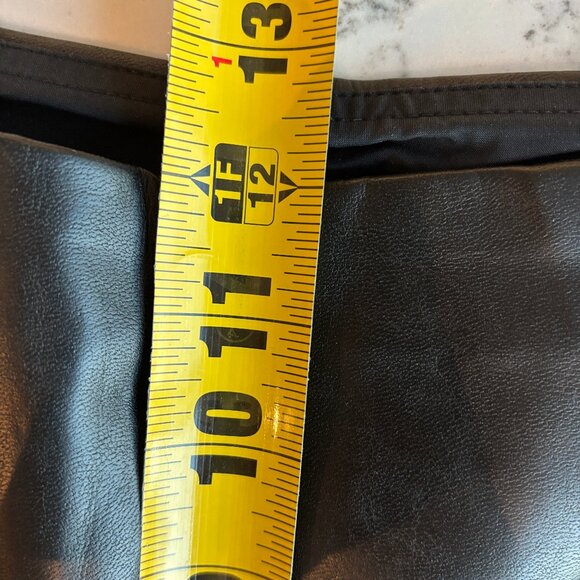 Women's Black Leather Pants - Picture 7 of 11